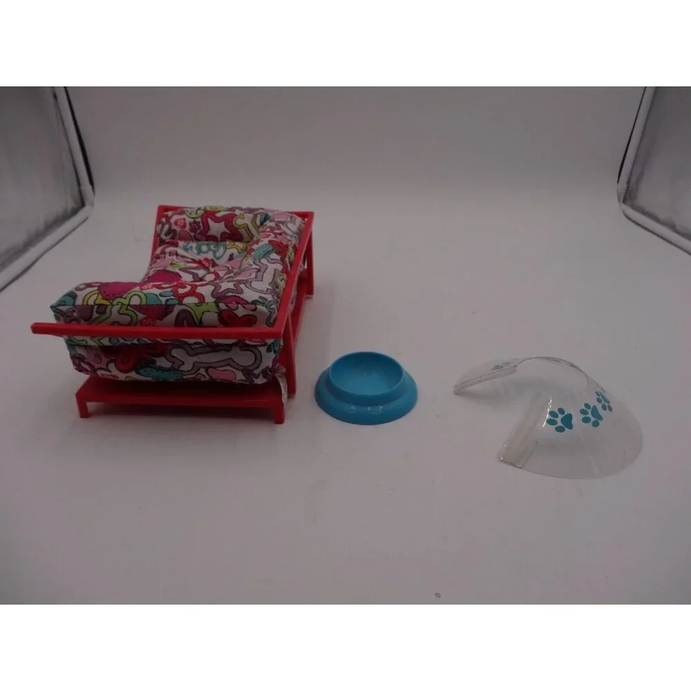 American Girl Doll Funky Pet Bed Truly Me Red Frame multi color‎ bed Cone Dish